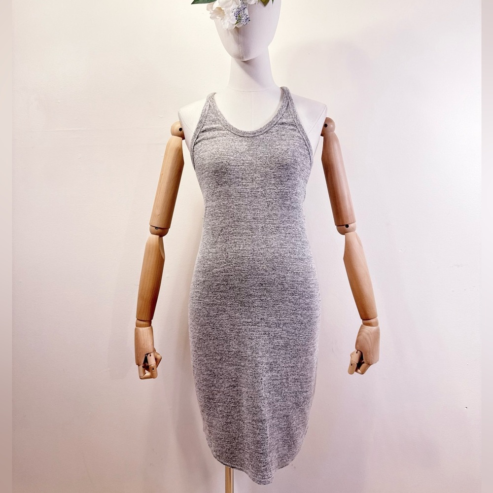 🩶 Wilfred Free Heather Grey Open Back Dress (Aritzia)